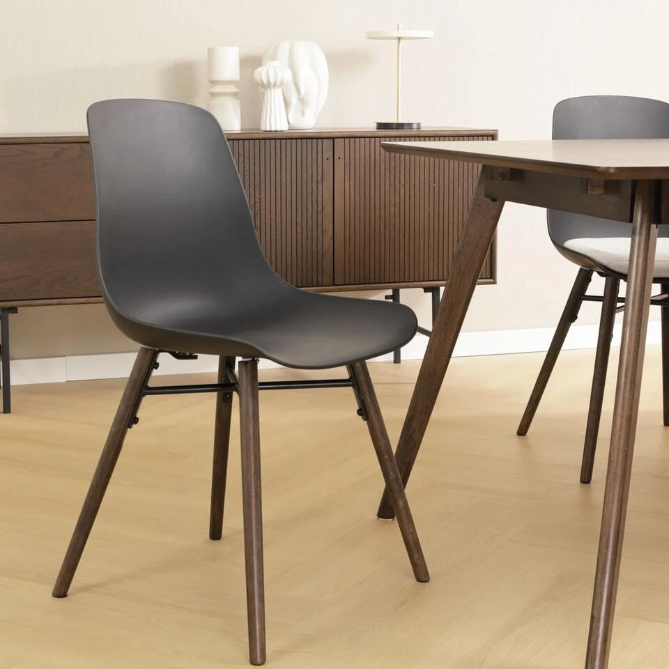 Nolon Nena-Pip Eetkamerstoel Zwart - Kunststof - Walnoot Poten 4 Nolon Nena-Pip Eetkamerstoel Zwart - Kunststof - Walnoot Poten - Afbeelding 2