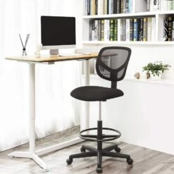 Bobbel Home - Ergonomische Bureaustoel - Verstelbare Voetsteun - Zwart -Leen Bakker Winkel 0625f952c9534722aee6bd2511df072e