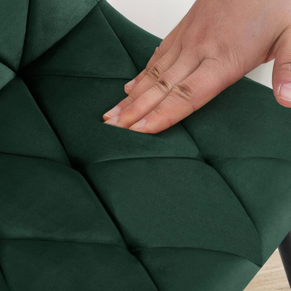 CLP Eetkamerstoel Clairton Zwart Frame - Fluweel - Donkergroen 6 CLP Eetkamerstoel Clairton Zwart Frame - Fluweel - Donkergroen - Afbeelding 4