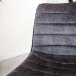 Industriële Eetkamerstoel Vienna Velvet Grijs - Stof - Grijs -Leen Bakker Winkel 1000046326 0103