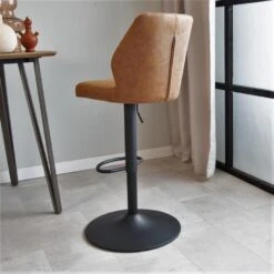 Industriële Barkruk Grizzly Cognac - Zithoogte 64 Cm - Stof - Bruin 7 Industriële Barkruk Grizzly Cognac - Zithoogte 64 Cm - Stof - Bruin -Leen Bakker Winkel 1000054426 0101