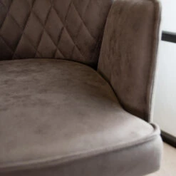 Industriële Barkruk Novan Antraciet - Zithoogte 68 Cm - Stof - Grijs -Leen Bakker Winkel 1000054629 0102