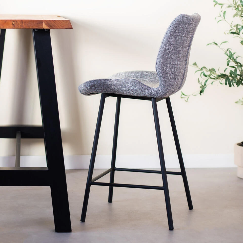 Barkruk Beau Chenille Licht Grijs - Zithoogte 67 Cm - Stof - Grijs 4 Barkruk Beau Chenille Licht Grijs - Zithoogte 67 Cm - Stof - Grijs - Afbeelding 2