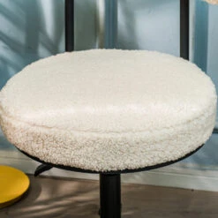 Bureaustoel Met Witte Lussen Met Metalen Basis -Leen Bakker Winkel 4594b85a12554f5381866cf47a715c0d