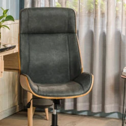 Houten En Zwarte Kunstleren Bureaustoel -Leen Bakker Winkel 8100f72a46ab4f5d97349abbfdae5204