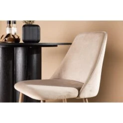 Svea - Kamo Eetkamerstoel - Velvet - Bruin -Leen Bakker Winkel b5f36e9f15474d66baeac504327248cd